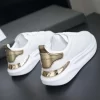 Zapatos blancos de suela gruesa para hombre y mujer, zapatillas deportivas informales para pareja, tenis para correr, novedad de otoño - Imagen 3